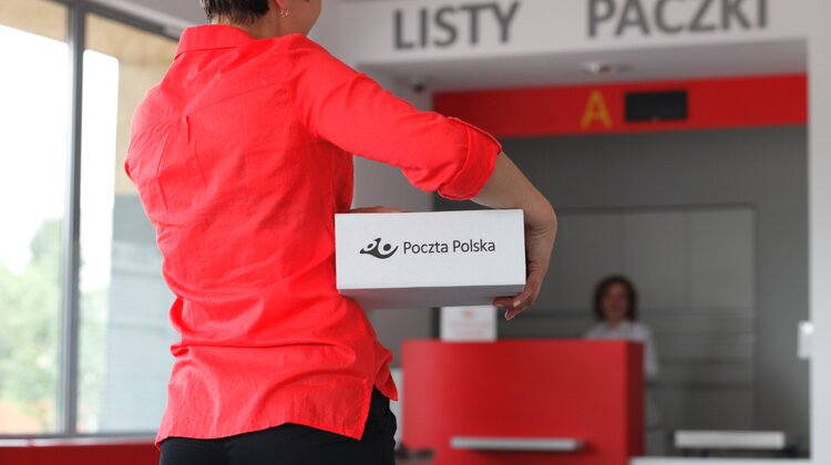 Poczta Polska przez internet: paczki dostępne online