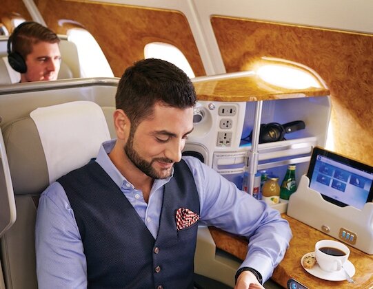 Emirates rozszerzyły ofertę darmowego Wi-Fi na pokładzie