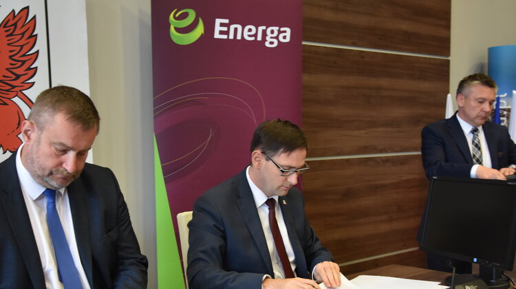 Energa doda energii tczewskiej elektromobilności transport, energetyka - Liczba samorządowych partnerów współpracujących z Energą na rzecz rozwoju elektromobilności stale rośnie. Po Toruniu do tego grona dołączył także Tczew.