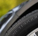 Rozpoczyna się sezon na letnie opony, a najwyższej klasy produkty Nokian Tyres na lato zapewniają bezpieczeństwo oraz poczucie pewności w deszczu i na ostrzejszych zakrętach