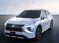 Światowa premiera Mitsubishi Eclipse Cross PHEV nowe produkty/usługi, przemysł ciężki - Firma MITSUBISHI MOTORS CORPORATION (MMC) zaprezentowała dzisiaj odnowiony model ECLIPSE CROSS - SUV-a wyróżniającego się eleganckim, sportowym wyglądem, znakomitym prowadzeniem i podwyższonym komfortem jazdy. Model ten będzie w Europie oferowany z hybrydowym układem napędowym plug-in (PHEV), aby spełnić zróżnicowane potrzeby klientów, którzy szukają alternatywy bardziej zrównoważonej środowiskowo.